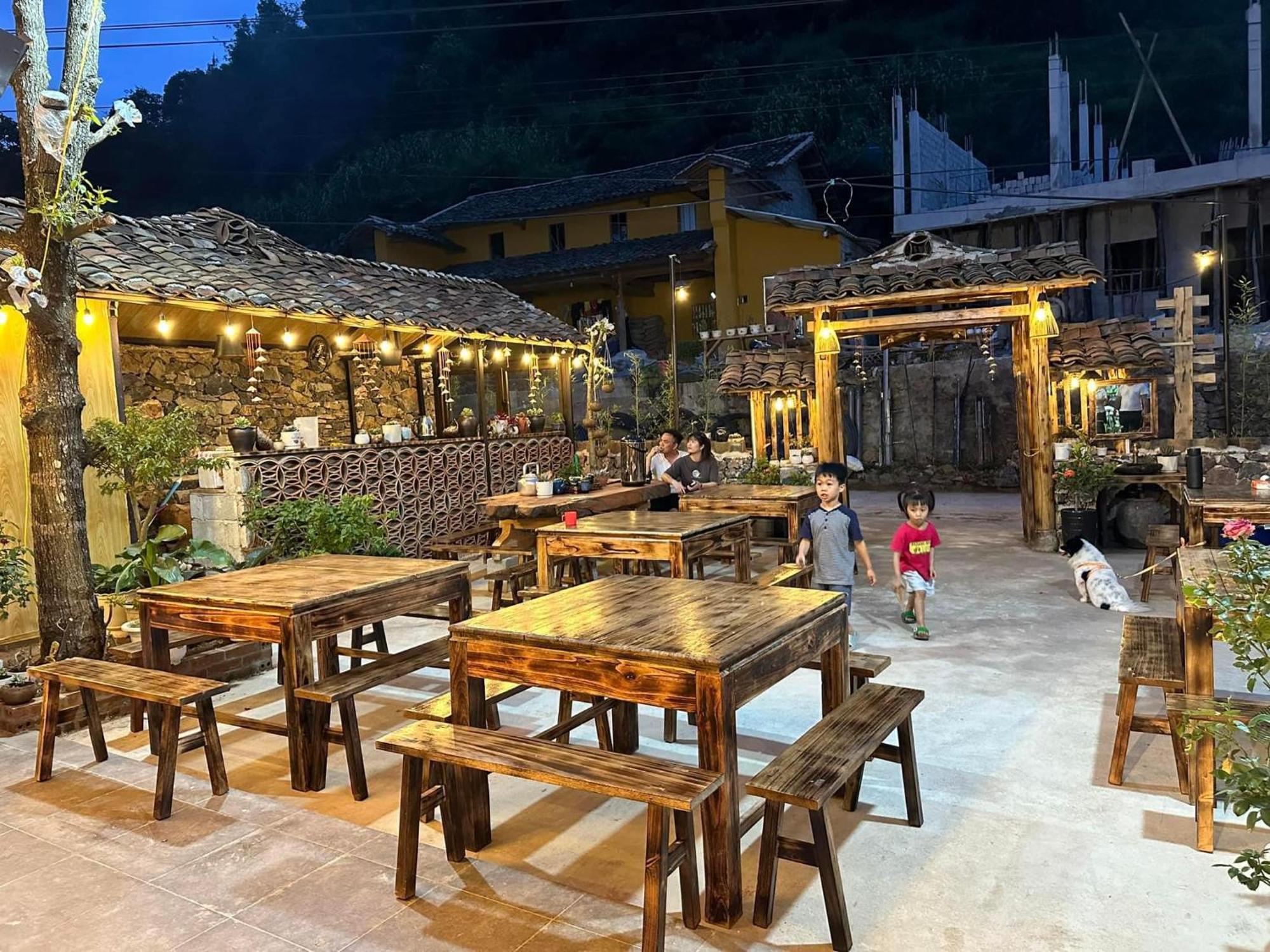 Khoi Homestay And Restaurant Loung Co Dış mekan fotoğraf