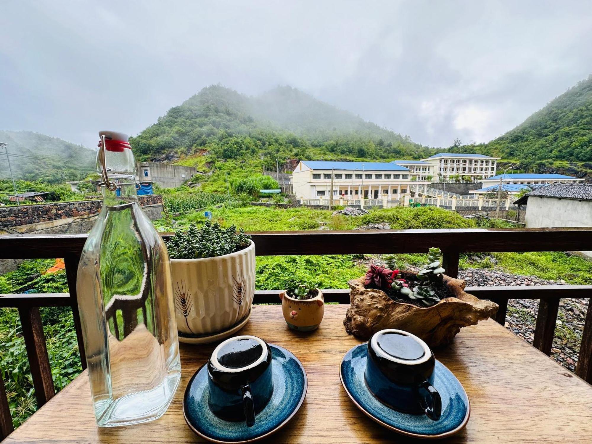 Khoi Homestay And Restaurant Loung Co Dış mekan fotoğraf